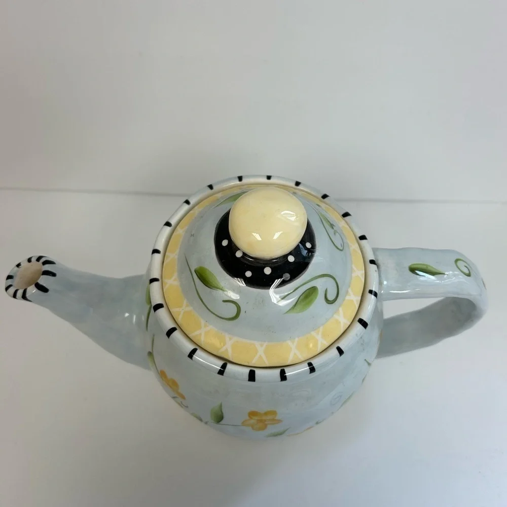 Bella Casa by Ganz Teapot/ Art Pottery Tea Pot/ never used  tag still on bottom